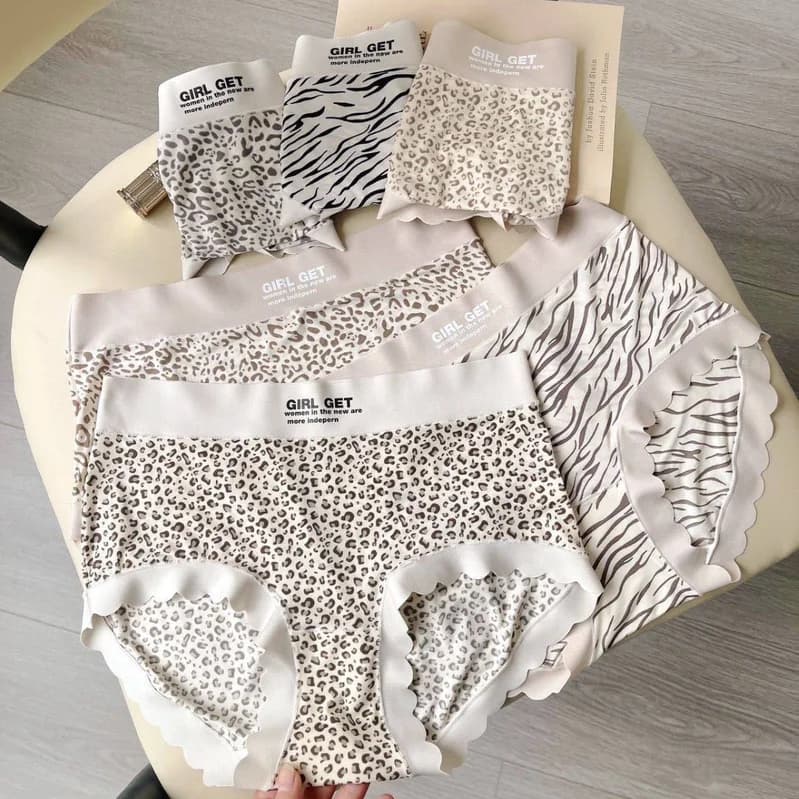 Набор леопардовых трусов