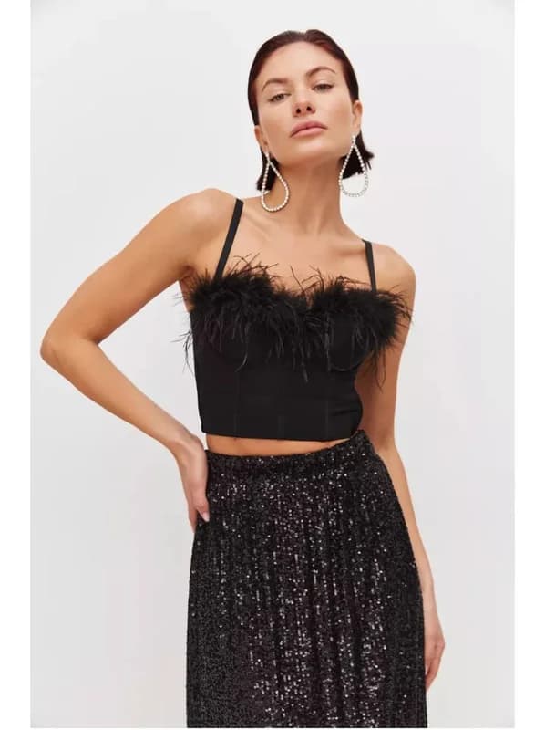 топ корсет с перьями