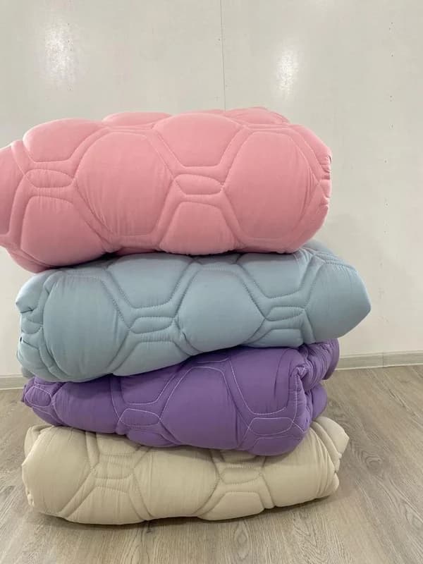 Фиолетовый