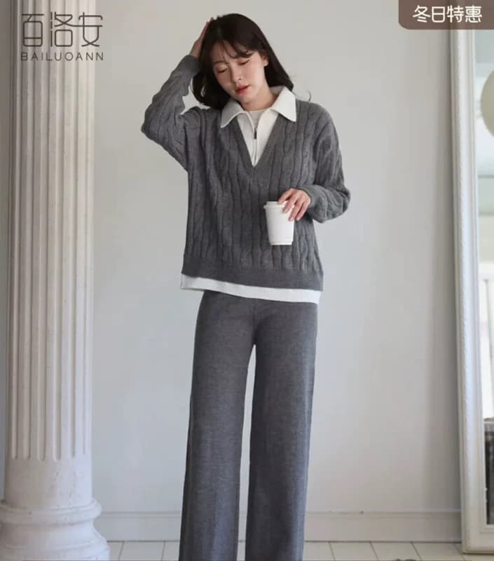 Темно-серый